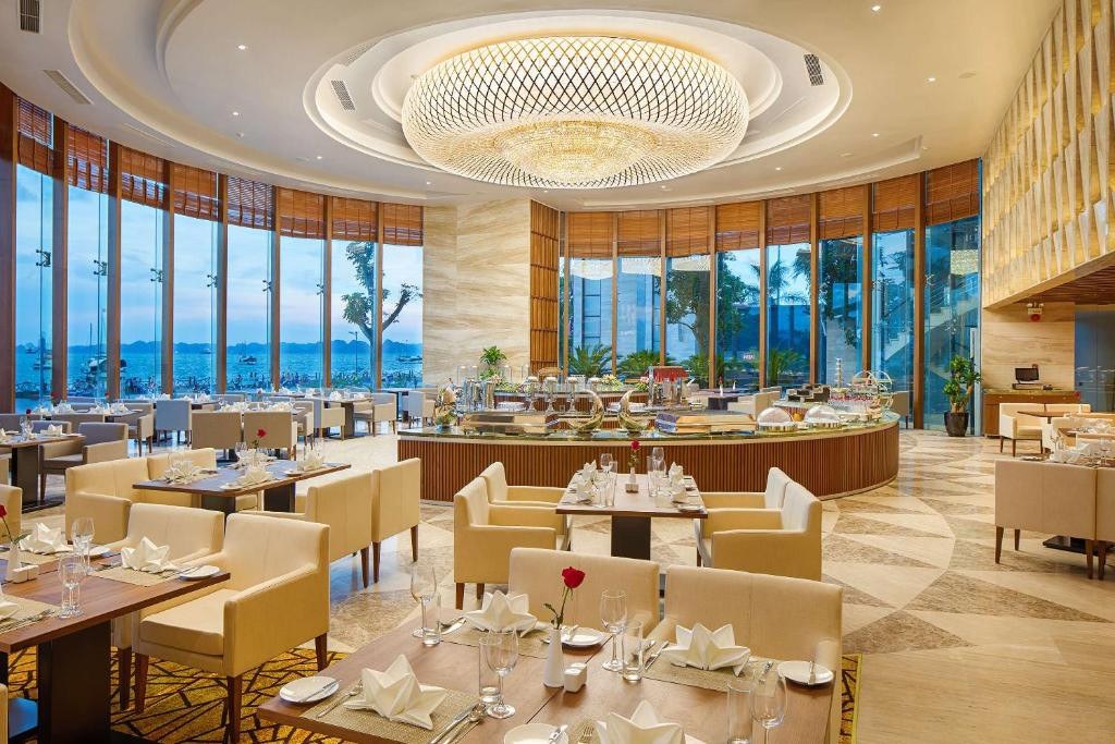 Wyndham Legend Hạ Long ivivu 2