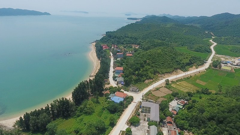 Đảo Cái Chiên nhìn từ trên cao. Ảnh: TL