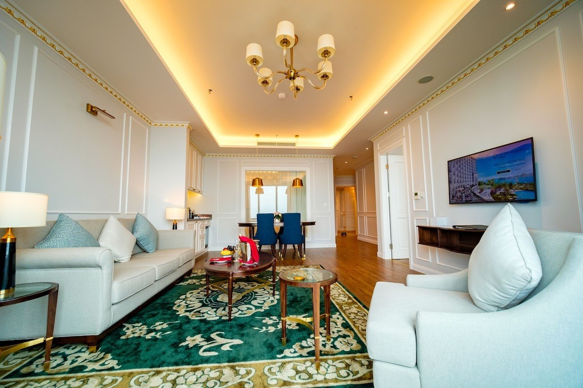 khu-nghỉ-dưỡng-Hạ-Long-ivivu-8