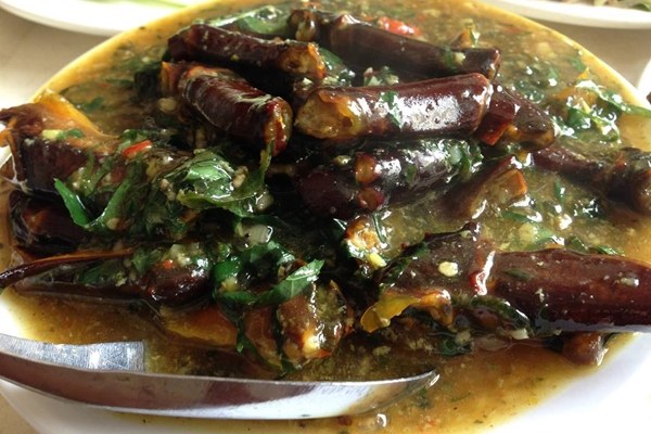 Chân sam xào chua ngọt. Ảnh: Yan.vn