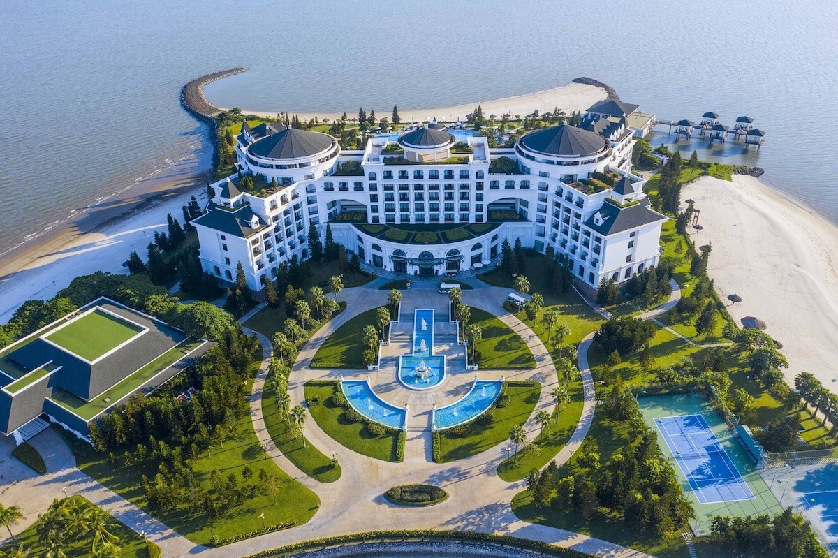 khu -nghỉ -dưỡng- Hạ -Long-ivivu