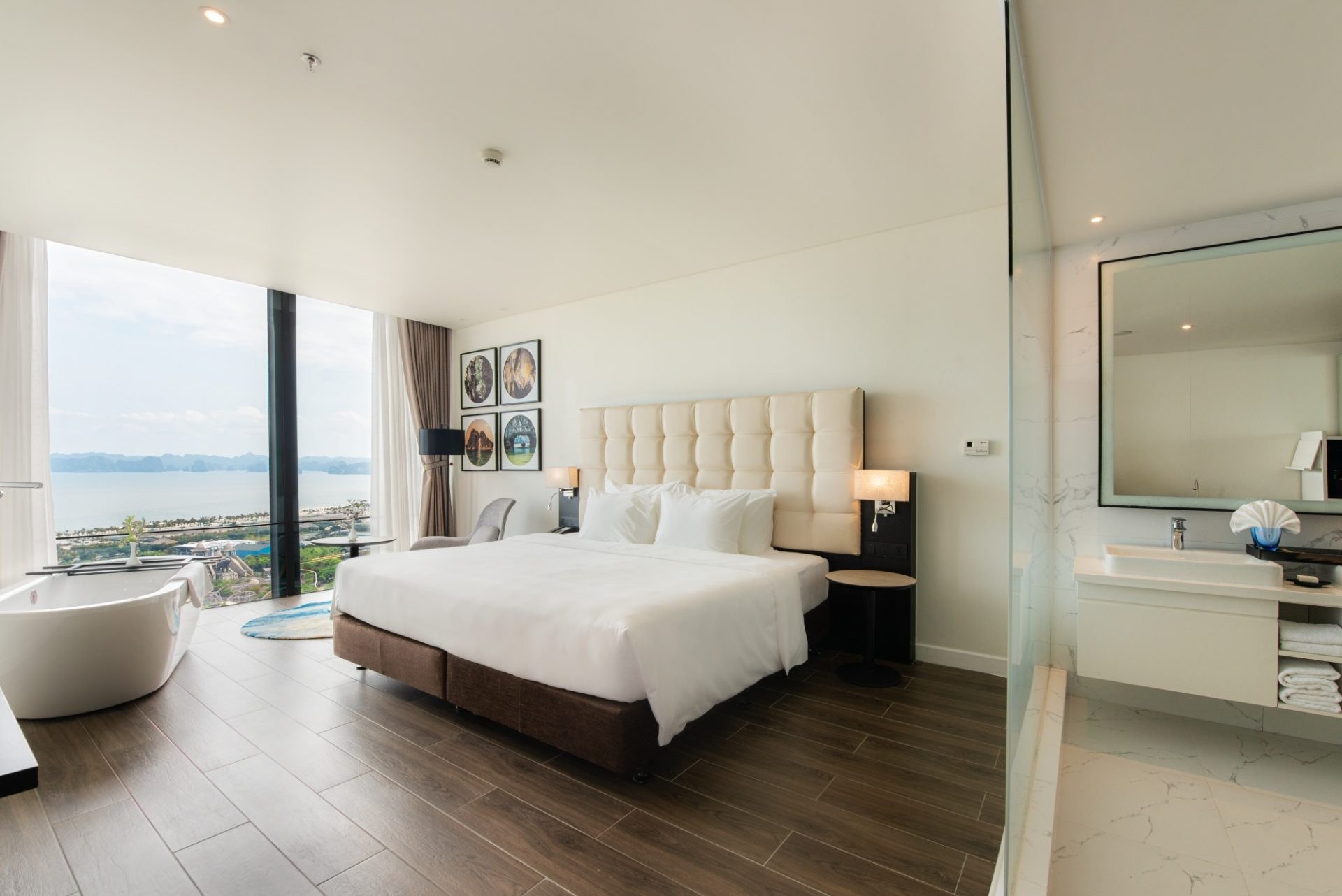 Khách- sạn- Sol- Hạ- Long-ivivu-16