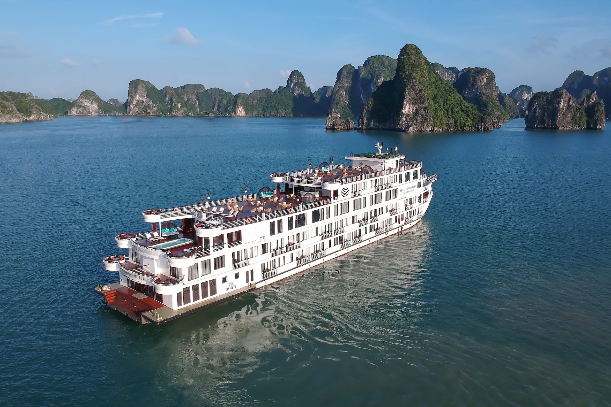 du thuyền Hạ Long