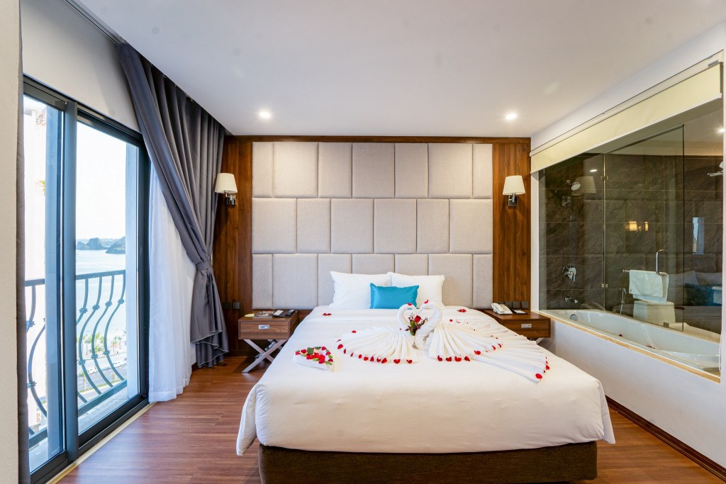Ảnh: Fb Paddington Hotel Halong Bayview