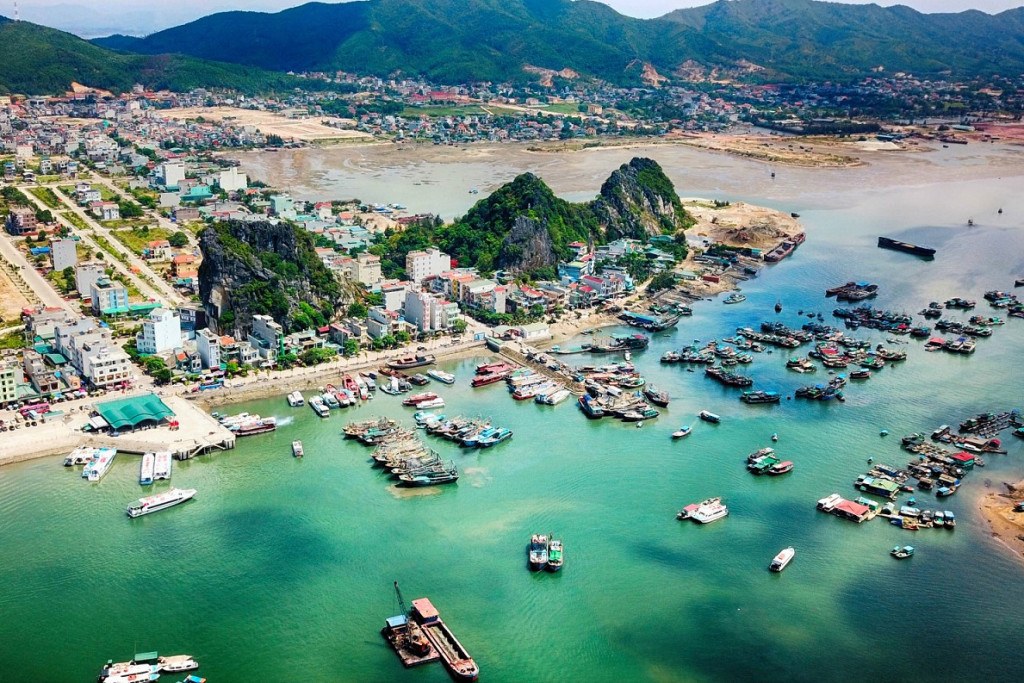 Thương cảng Vân Đồn. Ảnh: Redsvn.net