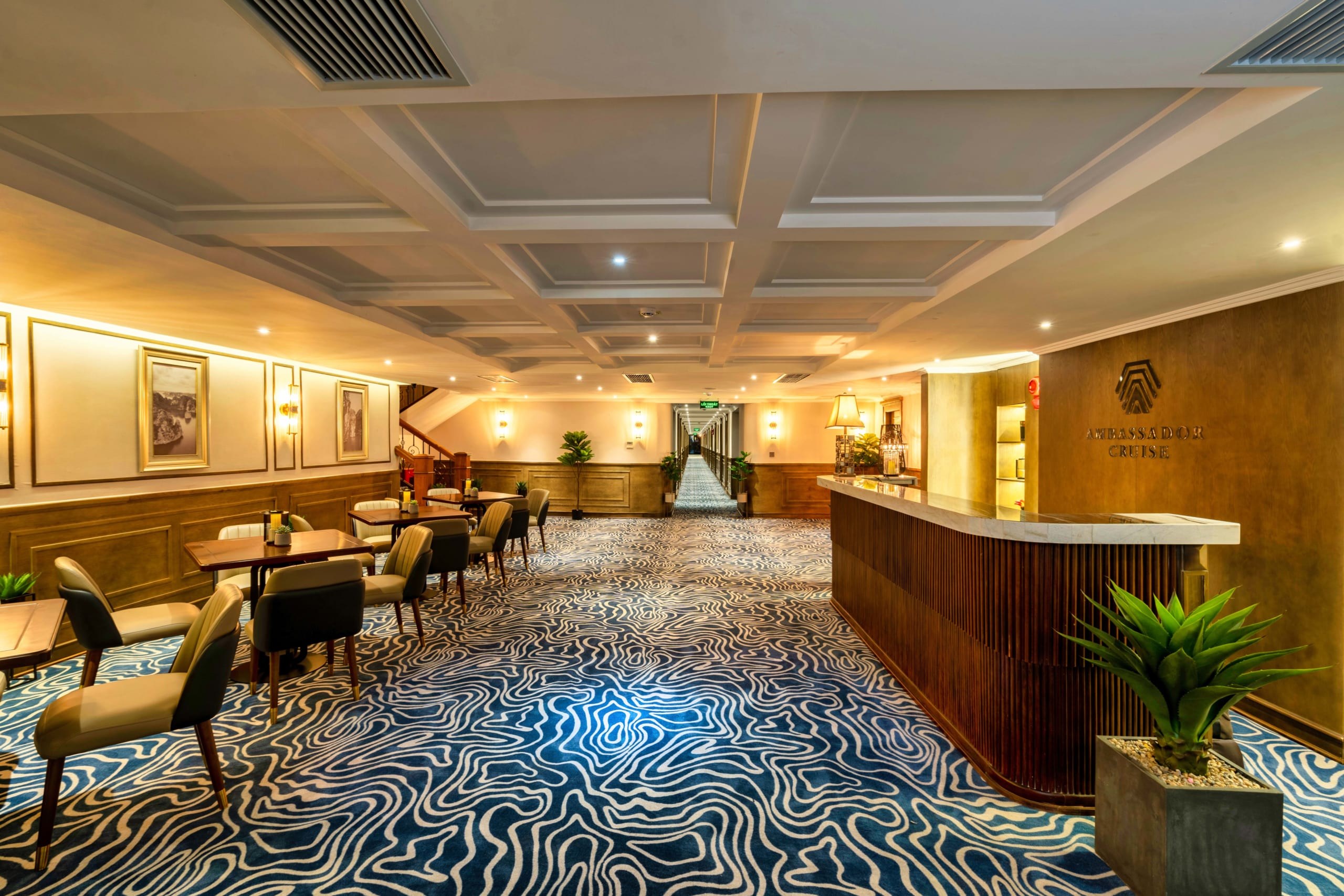 Du-thuyền-Ambassador-Hạ-Long-Day-Cruise-ivivu-6